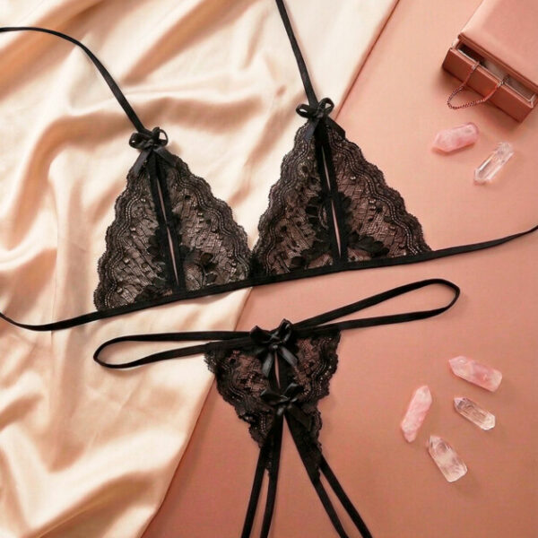 Conjunto Laís Sexy com Abertura Íntima