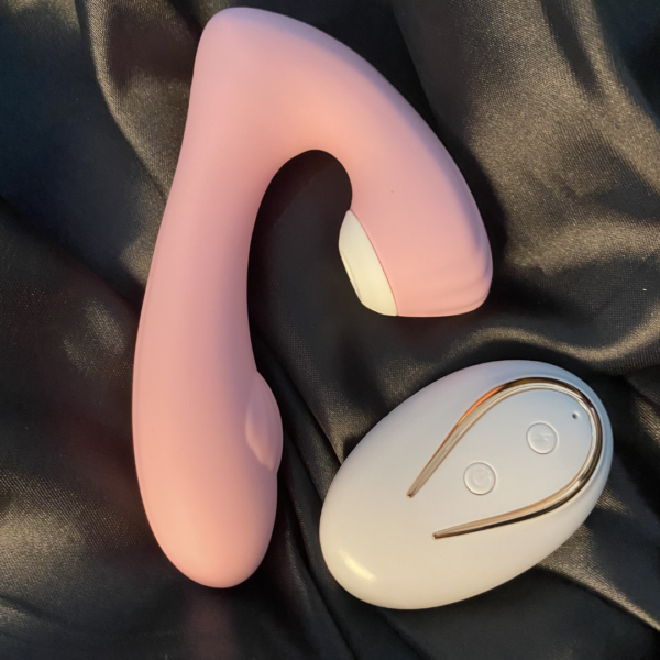 Vibrador com Estimulador Sugador de Clitóris e Controle Remoto