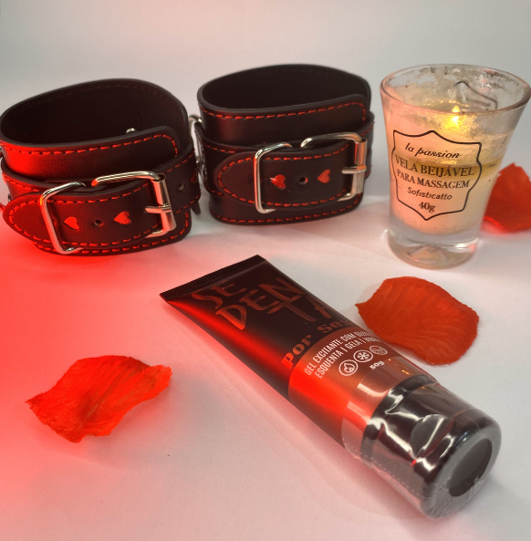 Kit sexo, algemas e vela quente